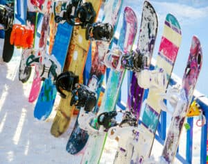 Different types of snowboard profiles explained for different types of snowboarding.